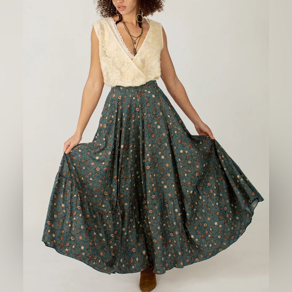Joyfolie Mia Joy Cala skirt in teal vine print Size XL